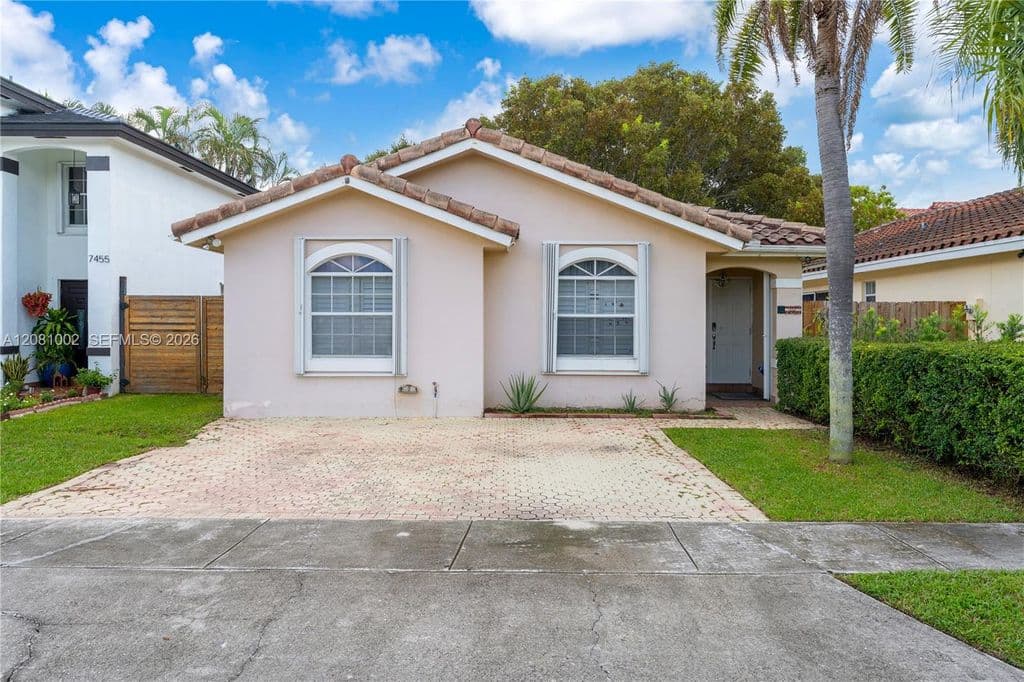 3+1 Müstakil ev — 7501 SW 108th Ave
