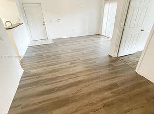 2+1 Condo — 4081 San Marino Blvd APT 206, West Palm Beach, 33409
