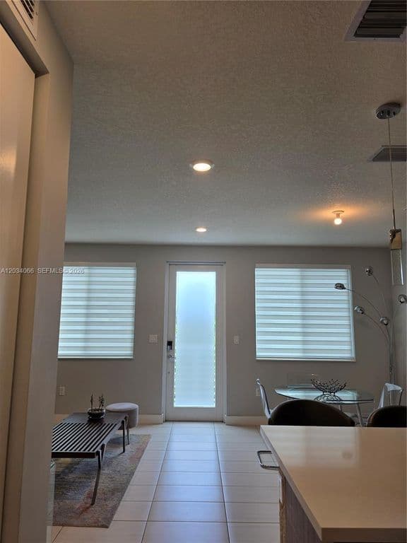 3+1 Condo — 10222 NW 64th Way Unit 302