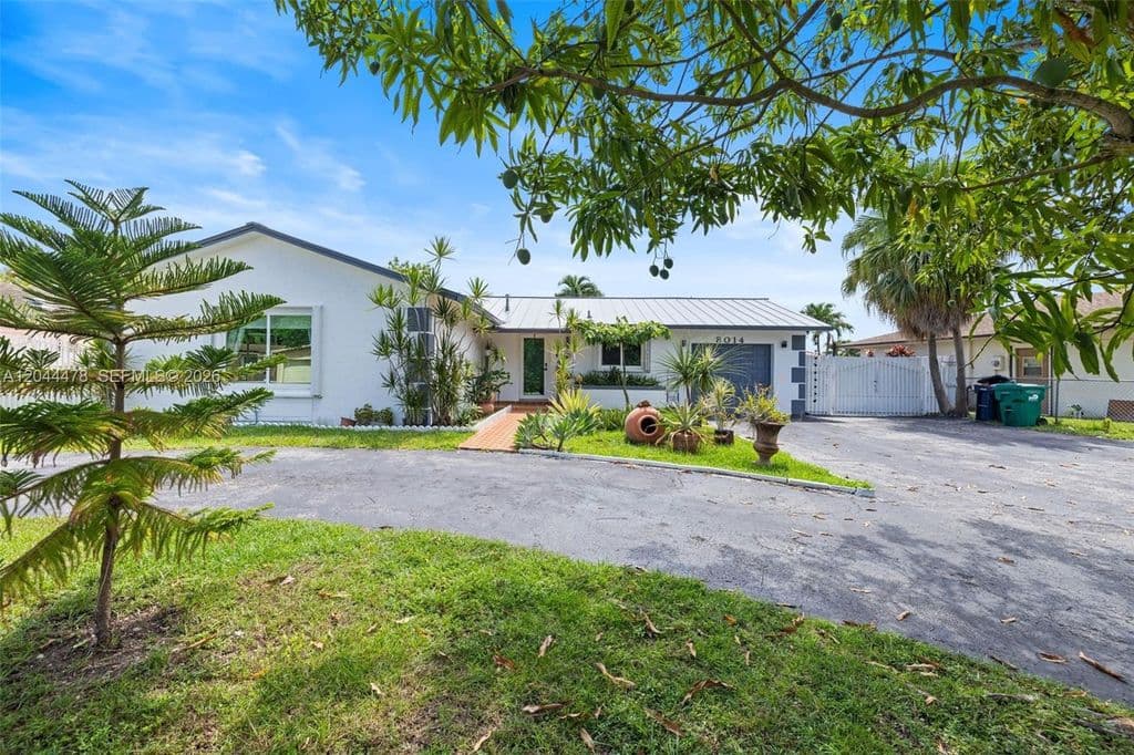 3-bedroom Single-Family Home — 8014 SW 133rd Ct