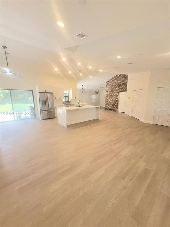 4-bedroom Single-Family Home — 7261 140th Ave N