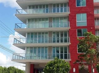 1+1 Condo — 7875 NW 107th Ave APT 812, Doral, 33178