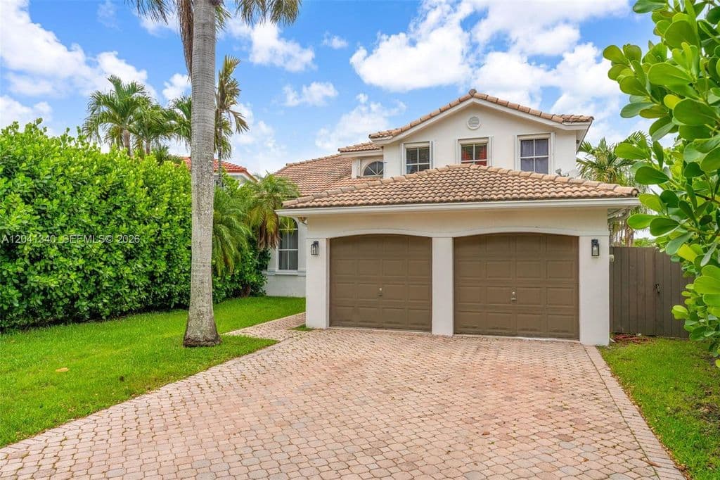 4+1 Müstakil ev — 16335 SW 81st St