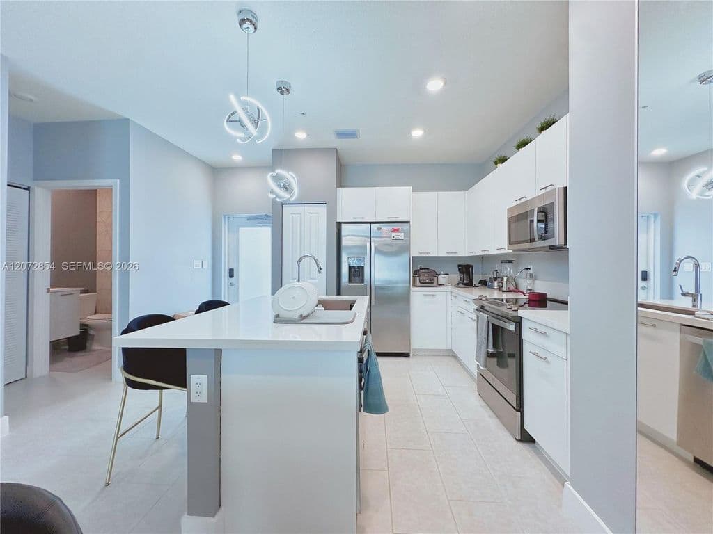 2+1 Condo — 8167 NW 41st St #E-410