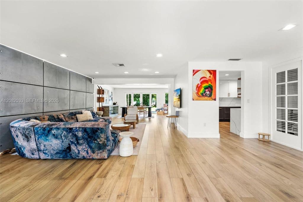 3+1 Müstakil ev — 21000 NE 18th Ct