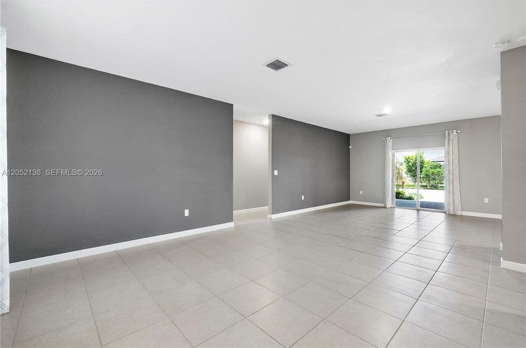 5-bedroom Single-Family Home — 29101 SW 167th Ct