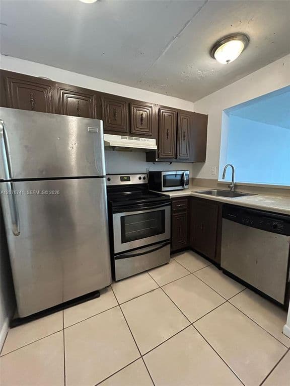1-bedroom Condo — 496 NW 165th Street Rd APT D310
