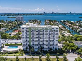 1-bedroom Condo — 2100 Sans Souci Blvd #A603, North Miami, 33181