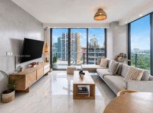 3-bedroom Condo — 1300 S Miami Ave Unit 2006, Miami, 33130