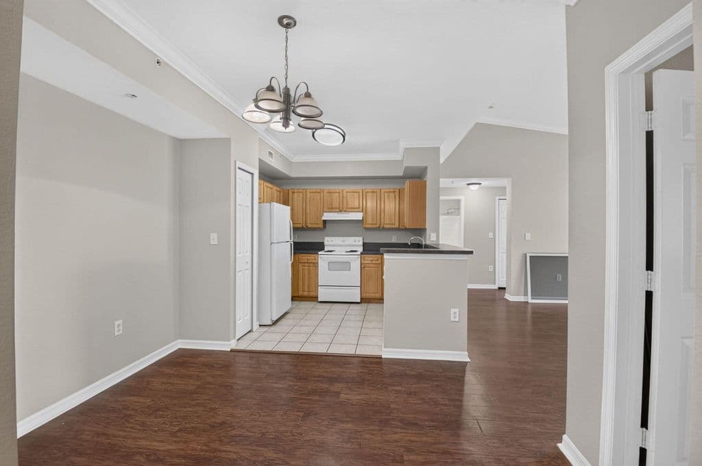 3-bedroom Condo — 15125 Michelangelo Boulevard #202