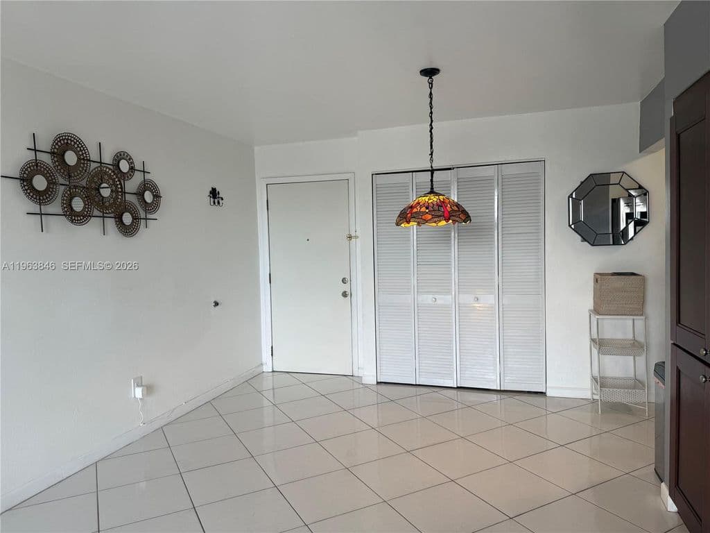2+1 Condo — 8821 W Flagler St APT 411