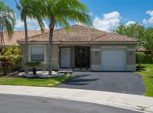 3-bedroom Single-Family Home — 1625 Orion Ln, Weston, 33327