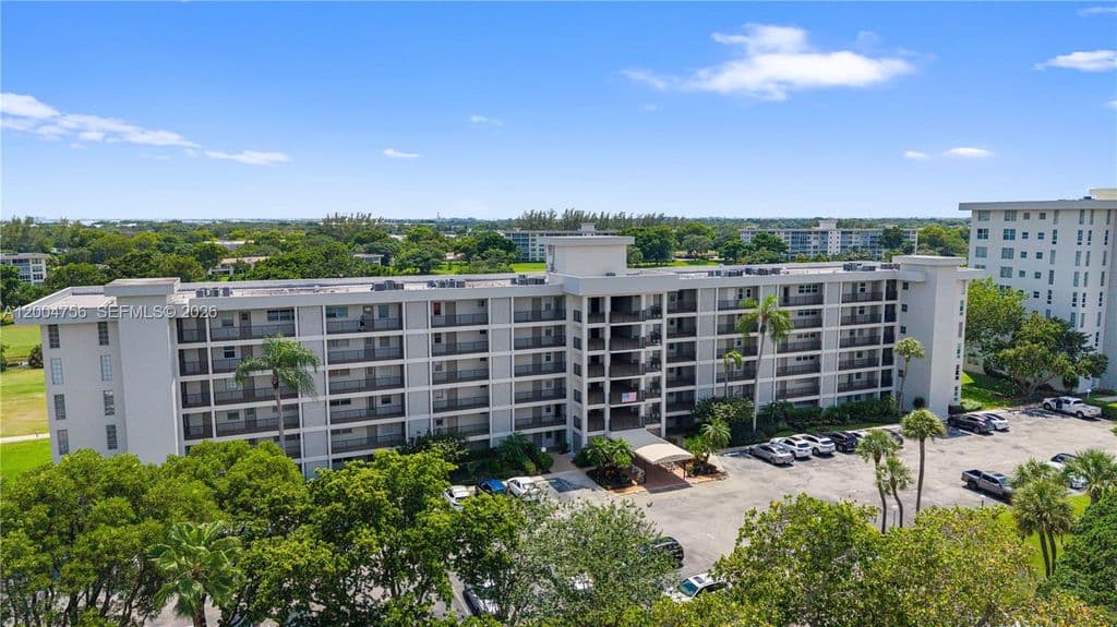2+1 Condo — 2691 S Course Dr APT 202