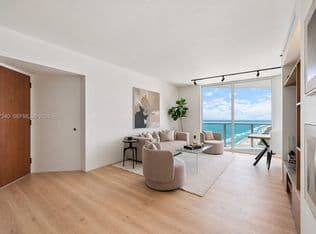 2-bedroom Condo — 6365 Collins Ave APT 3904, Miami Beach, 33141