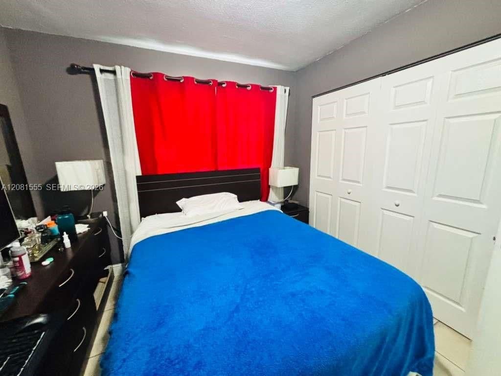 2+1 Condo — 2778 W 60th St #45