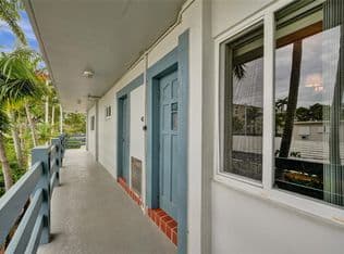 2-bedroom Condo — 1535 SE 15th St APT 208, Fort Lauderdale, 33316