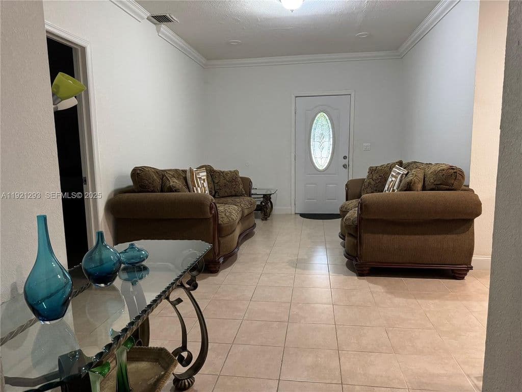 4-bedroom Single-Family Home — 3041 NW 95th Ter