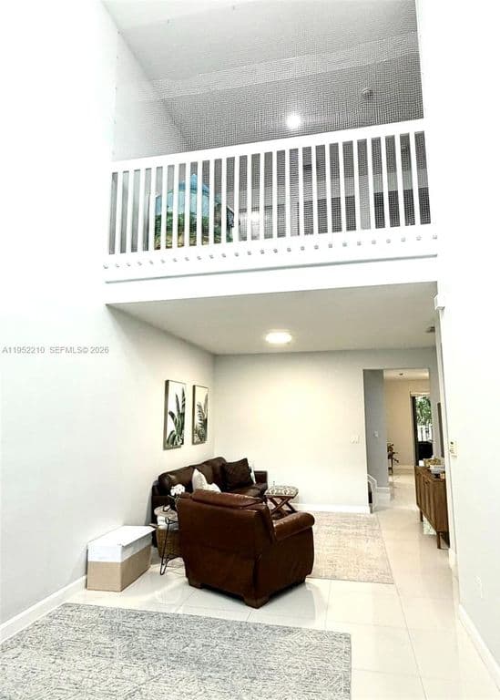 3-bedroom Property — 10780 NW 74th Ln