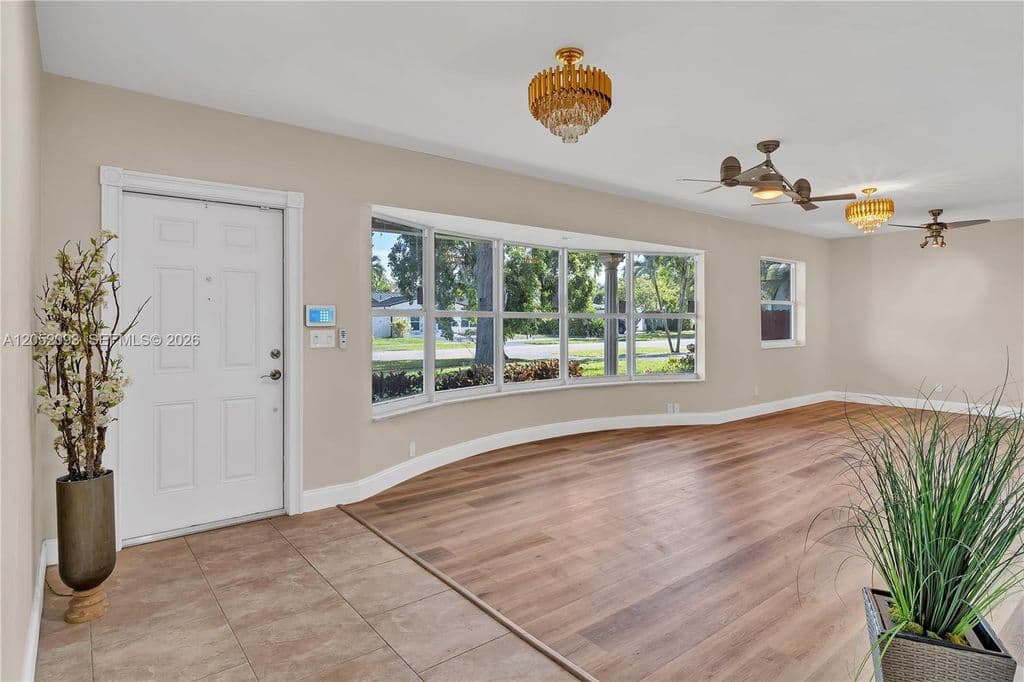 4+1 Müstakil ev — 5507 McKinley St