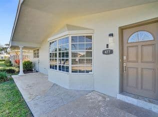 4+1 Müstakil ev — 477 SE 17th Ter, Deerfield Beach, 33441