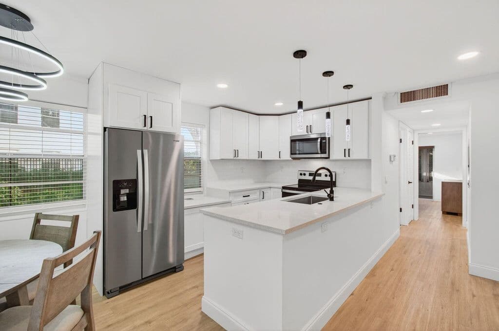 2-bedroom Condo — 449 Normandy J