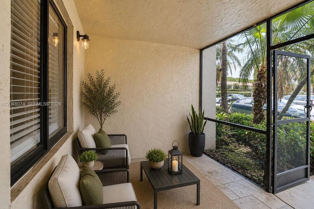 2-bedroom Condo — 359 Lakeview Dr APT 102
