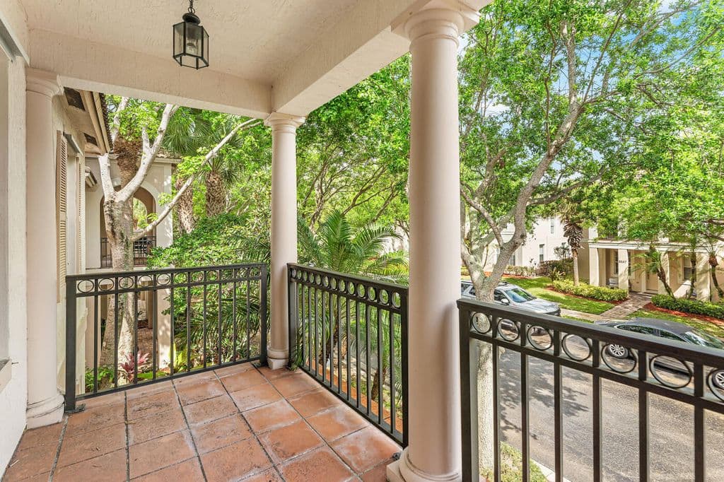 3-bedroom Property — 8058 Murano Circle