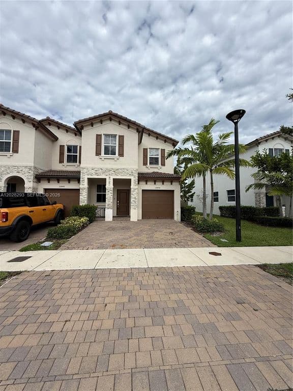 4-bedroom Property — 12856 NW 22nd Pl #12856