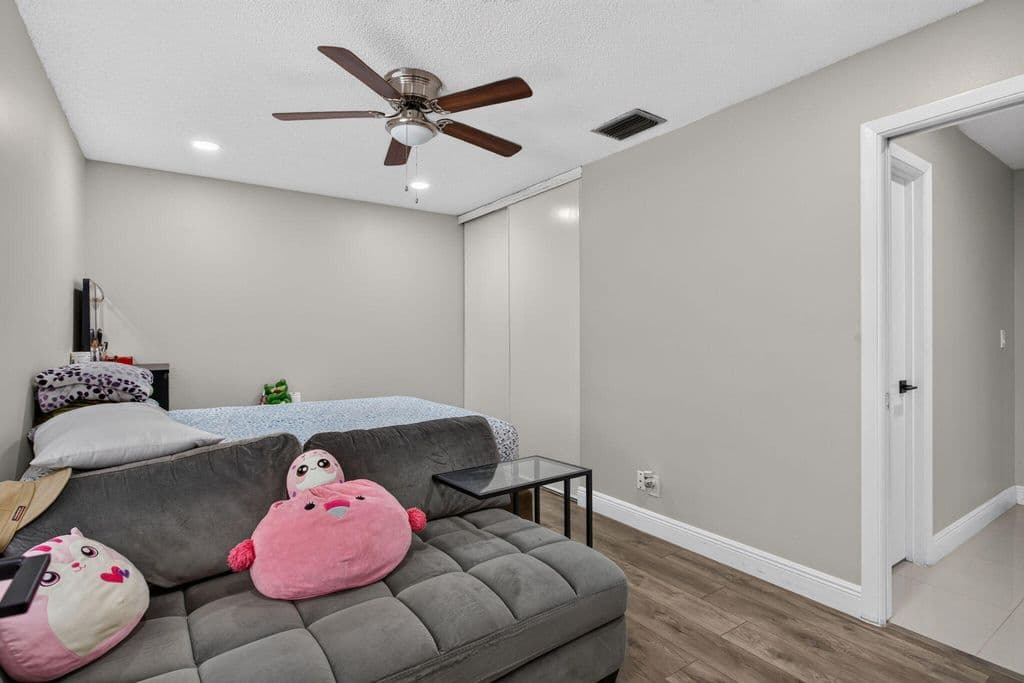 2+1 Condo — 4111 NW 22ND Street #250E