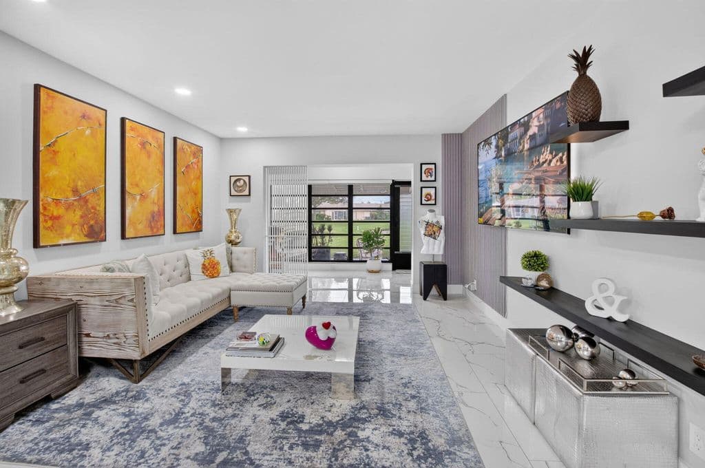 2+1 Condo — 8967 Belle Aire Drive
