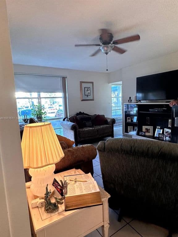 2-bedroom Condo — 11925 NE 2nd Ave #B207