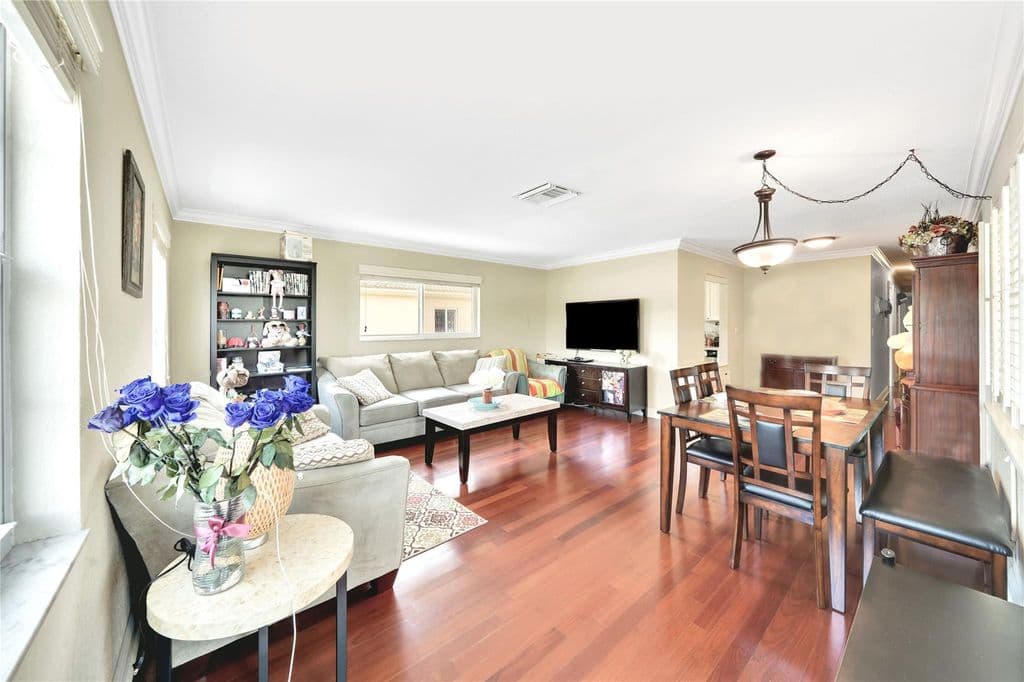 2+1 Condo — 2701 Middle River Drive #11