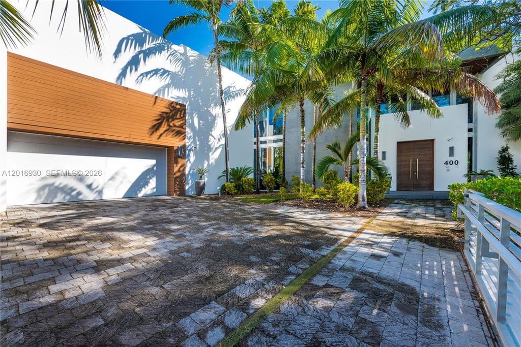 6+1 Müstakil ev — 400 Tamarind Dr
