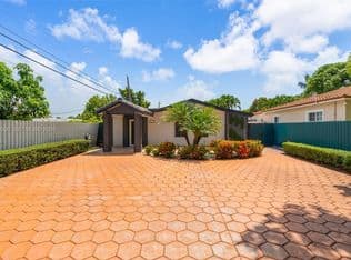 4-bedroom Single-Family Home — 1327 SW 72nd Ave, Miami, 33144