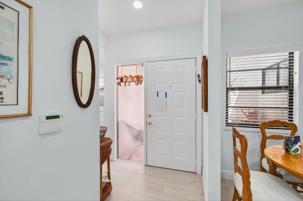 2-bedroom Condo — 6248 Kings Gate Circle