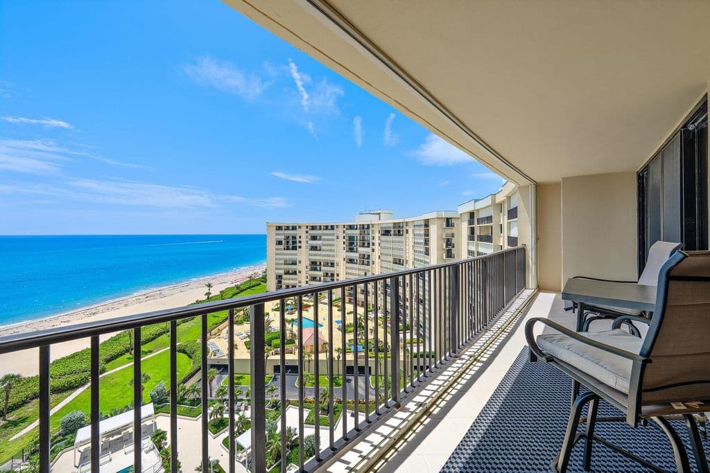 2+1 Condo — 200 Ocean Trail Way #1205