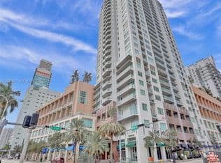 2+1 Condo — 244 Biscayne Blvd APT 3409, Miami, 33132