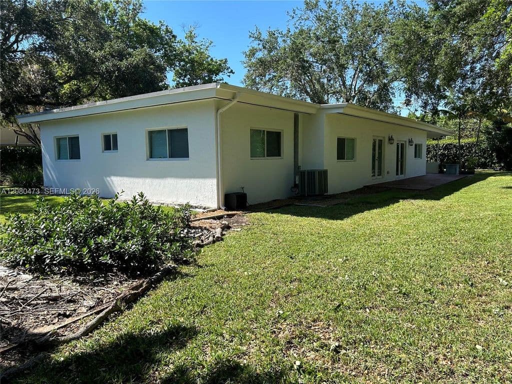 3+1 Müstakil ev — 5495 SW 68th Ave