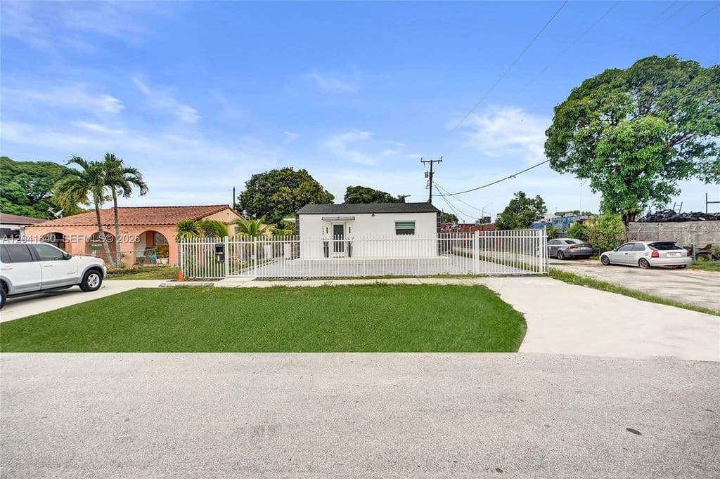 3+1 Müstakil ev — 1245 Vermont St