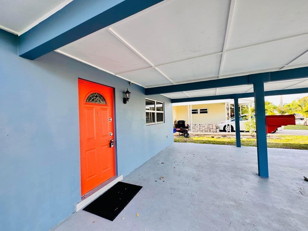 3-bedroom Single-Family Home — 1118 N E Street