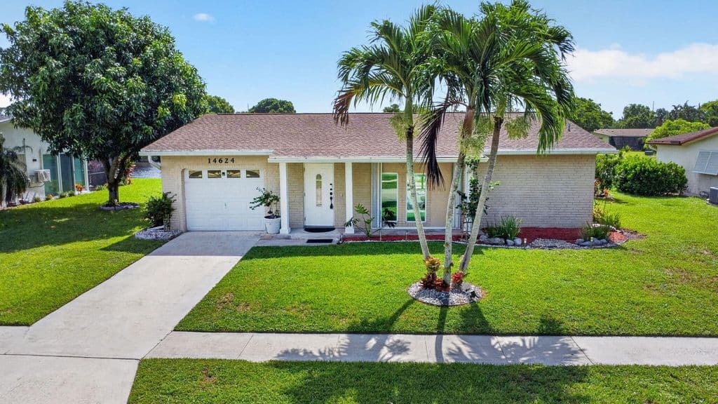 2-bedroom Single-Family Home — 14624 Country Side Lane
