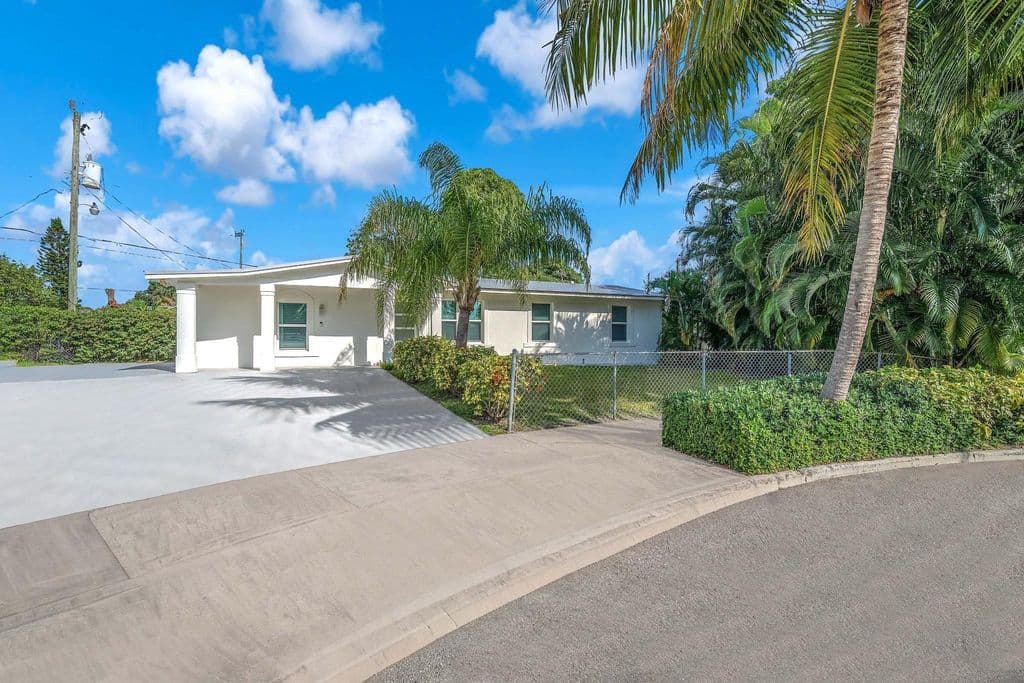 4+1 Müstakil ev — 3308 E El Vedado Court