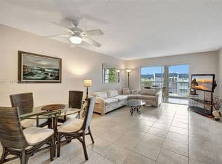 2+1 Condo — 7897 Golf Circle Dr APT 309, Pompano Beach, 33063