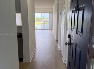 1+1 Condo — 8560 N Sherman Cir APT 404, Hollywood, 33025