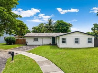 3-bedroom Single-Family Home — 10331 SW 130th Ave, Miami, 33186