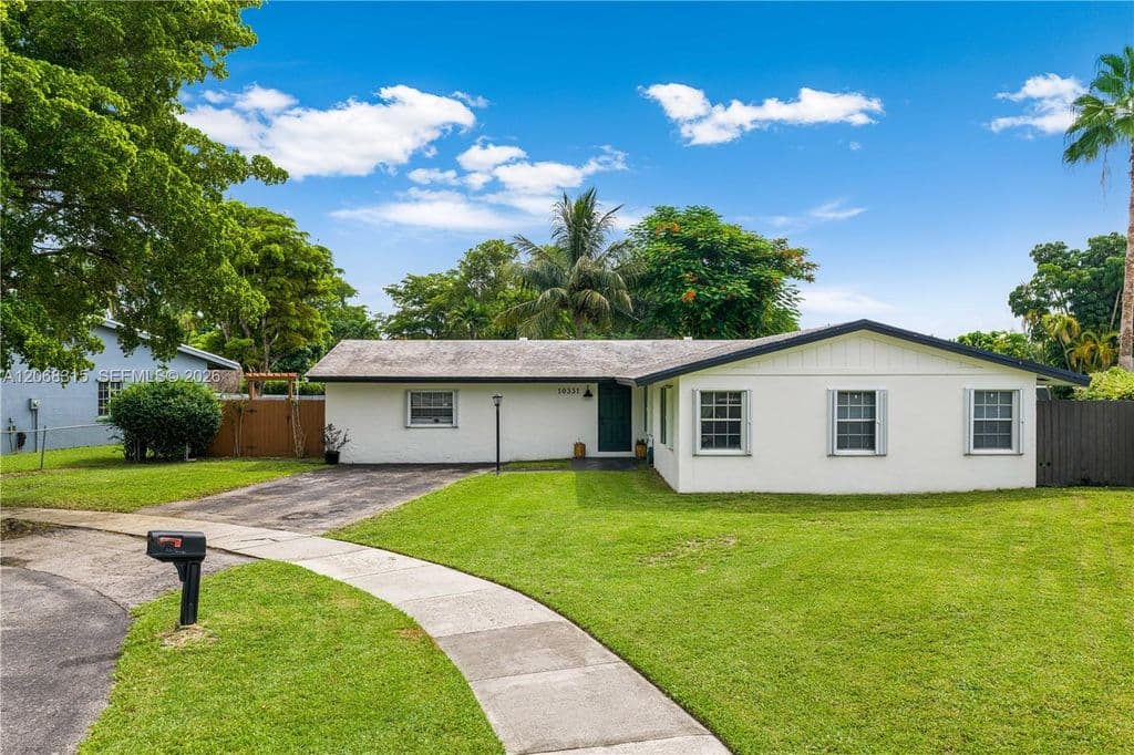 3-bedroom Single-Family Home — 10331 SW 130th Ave
