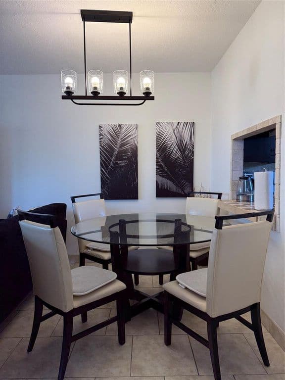 1+1 Condo — 4331 NW 16th Street #D308