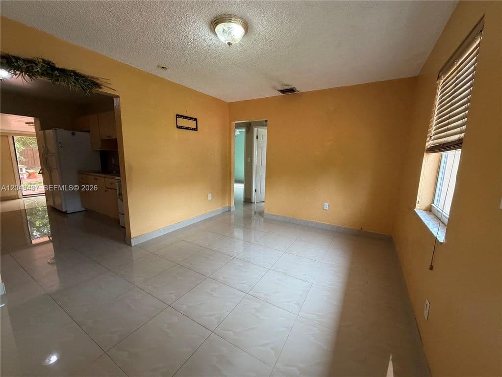 4-bedroom Single-Family Home — 1061 E 20th St