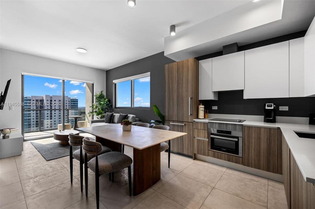 1-bedroom Condo — 239 SW 9th Street #2102