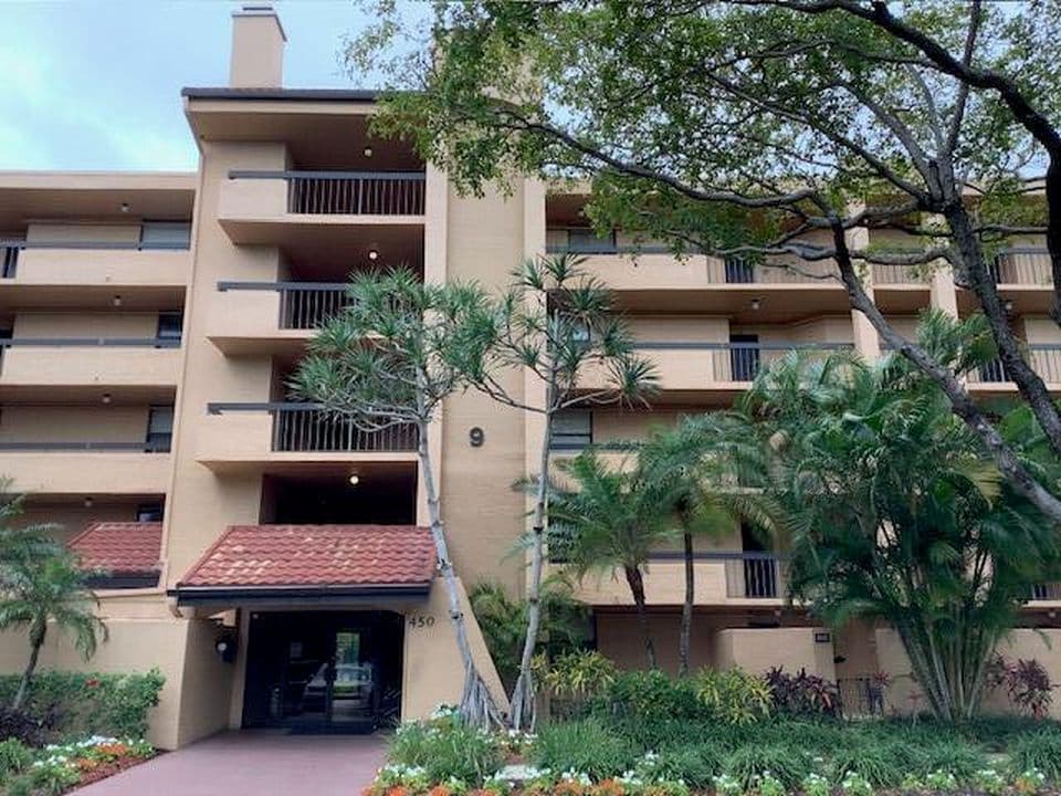 2-bedroom Condo — 450 Egret Circle #9209